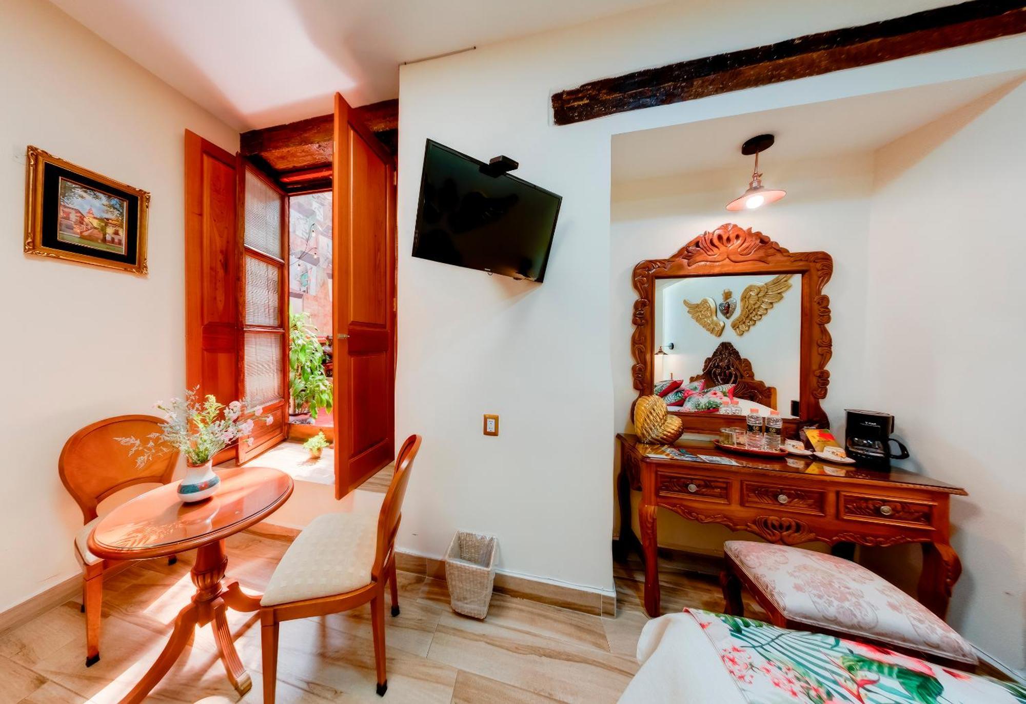 Hotel Casa Baez Пацкуаро Экстерьер фото
